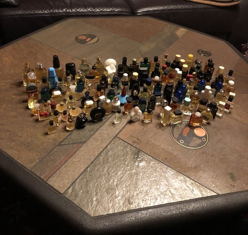 130 miniature parfum flakons - 130,